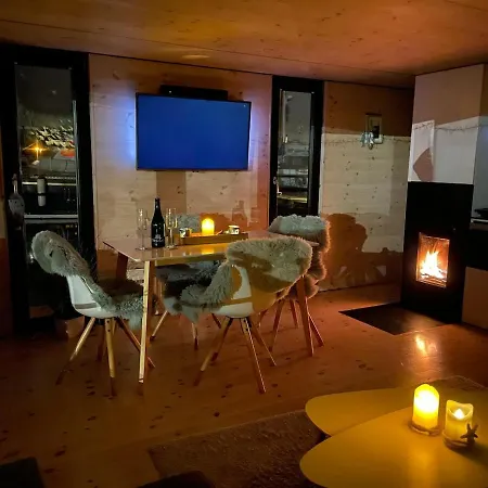 Hausboot Hafenkoenig *