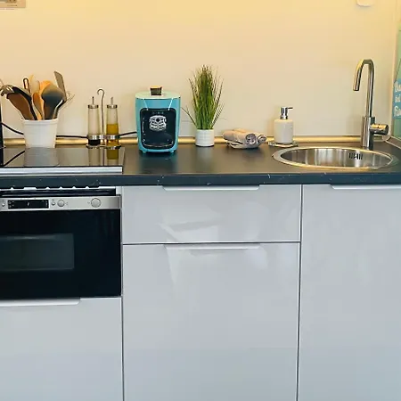 Hausboot Hafenkoenig *