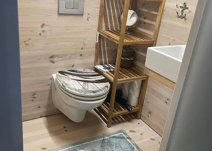 Hausboot Hafenkoenig Botel