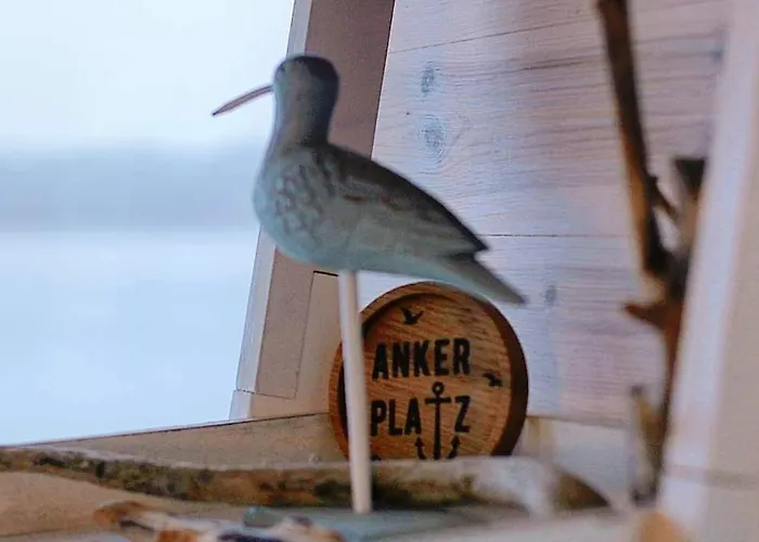Botel Hausboot Hafenkoenig Lübeck